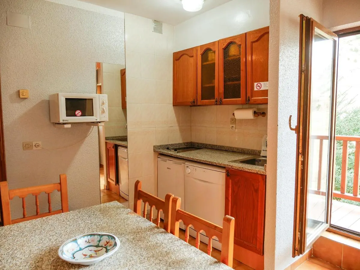 Kione Deusol Apartment Incles